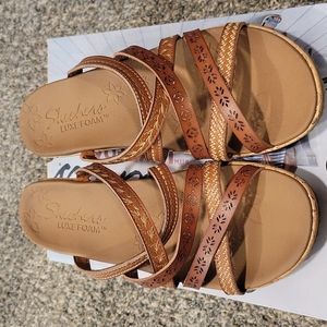 BNWT Skechers sandals